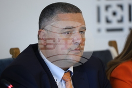 Парламент - Комисия по транспорт и съобщения