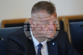 Парламент - Комисия по транспорт и съобщения