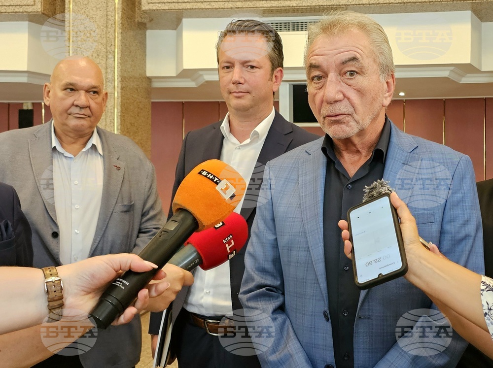 Реиндустриализацията на България няма алтернатива и е база, от която тръгва икономическият растеж, заяви в Русе министър Росен Карадимов