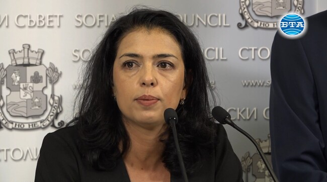 Четвърта градска болница има непокрита загуба от 4 млн. лева, както и задължения от 400 хил. лева, заяви общинският съветник от БСП Ваня Григорова