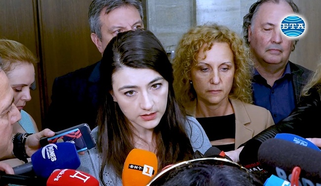 Можем да поработим още малко в този парламент, август не е най-подходящ за предизборна кампания, смятат от ПП-ДБ