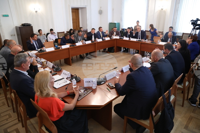 Народно събрание - Комисия по вътрешна сигурност и обществен ред - заседание