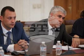 Парламент - Комисията по енергетика - заседание