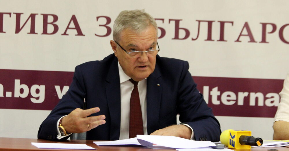 Румен Петков: Воят да бъде спрян „Лукойл“ е трудно обясним от гледна точка на нормалния разсъдък