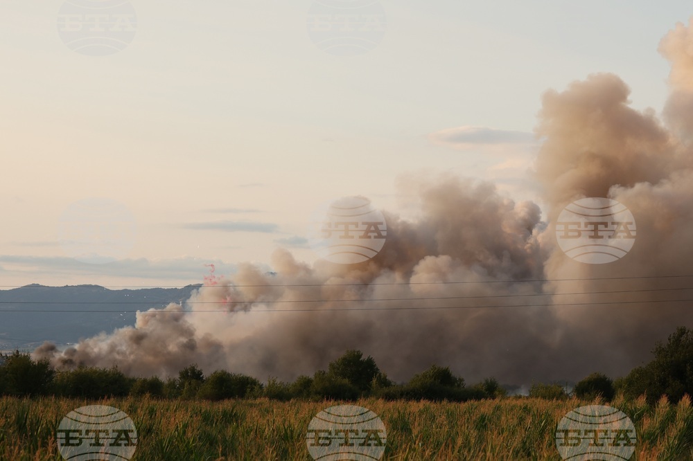 Елин Пелин - пожар - склад за фойерверки