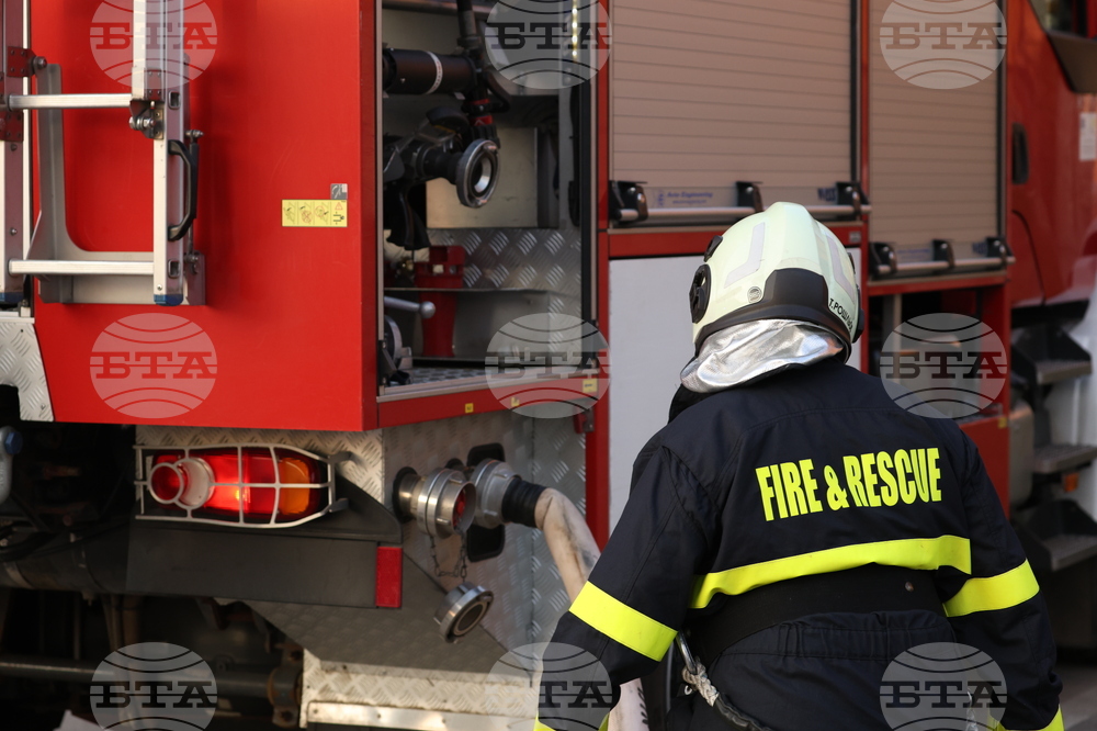 Елин Пелин - пожар - склад за фойерверки