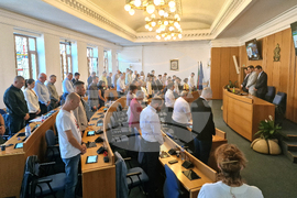 Столичен общински съвет - заседание - минута мълчание