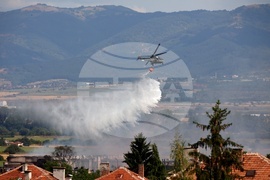 Елин Пелин - склад за фойерверки - пожар - хеликоптер