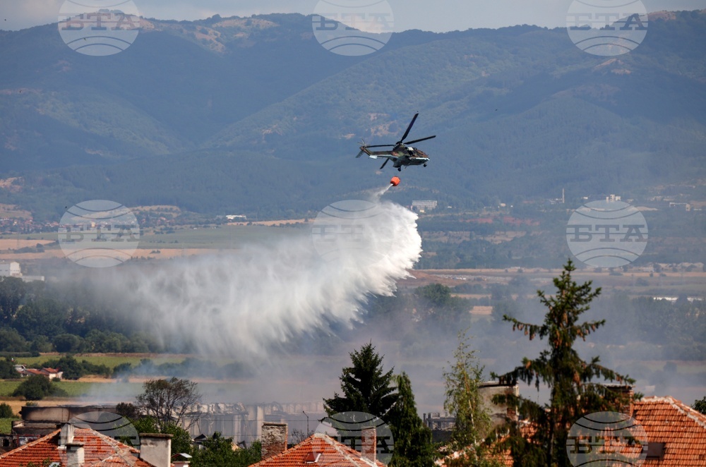 Елин Пелин - склад за фойерверки - пожар - хеликоптер