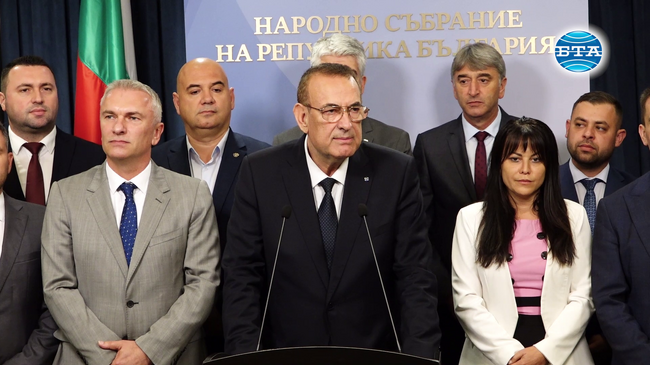 Народните представители от "ДПС без Пеевски и група" са подложени на масирани проверки от КПКОНПИ, обяви Джевдет Чакъров