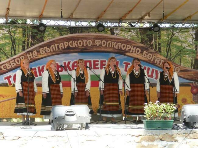 Пазители на фолклорните традиции ще се представят на събора "Тараклъка пее и танцува" край село Градище