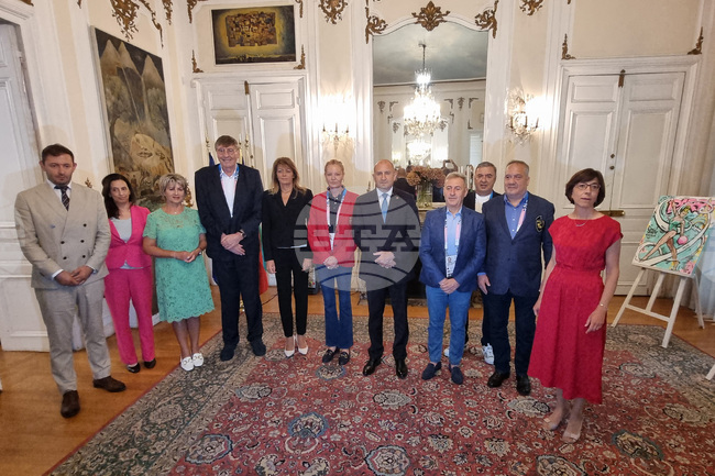 Франция - Владимир Николов - изложба