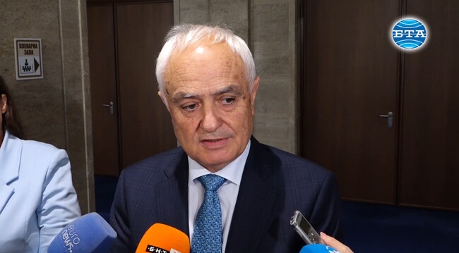 Приведен е в готовност модулът за инженерно разузнаване, съобщи военният министър във връзка с взривовете край Елин Пелин