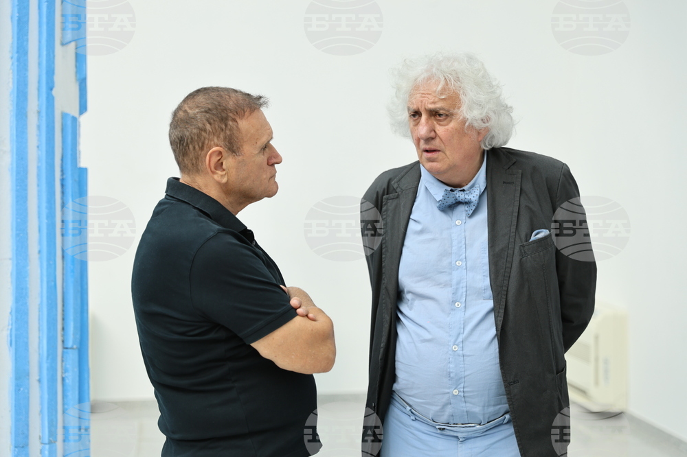 Пловдив - „Хоризонтално, отвесно, наклонено“ - изложба - откриване