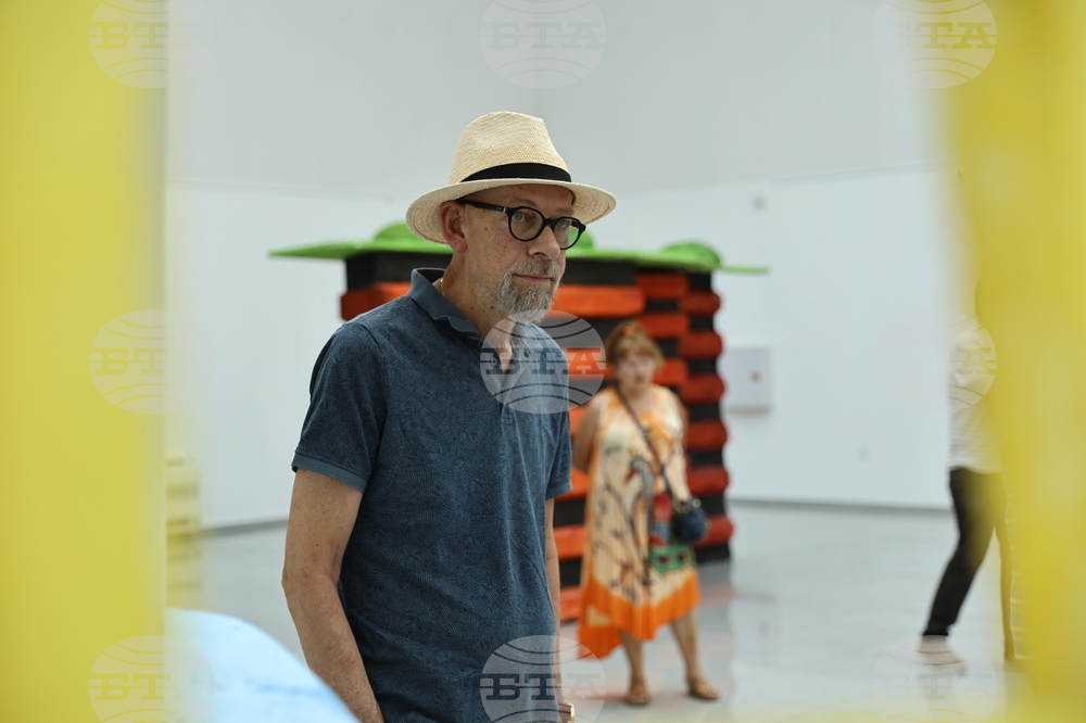 Пловдив - „Хоризонтално, отвесно, наклонено“ - изложба - откриване