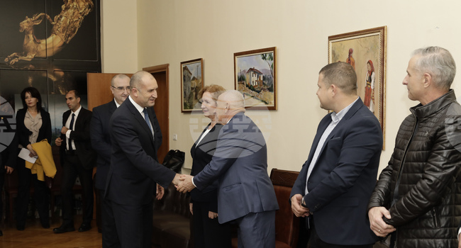 Албания - Румен Радев - посещение - българско национално малцинство - среща