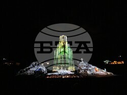 Премиера на музикалната поема „Рилският пустинник“ пред храм-паметника „Св. Александър Невски“, снимка – Даниел Димитров /БТА