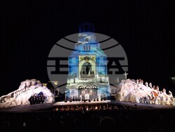 Премиера на музикалната поема „Рилският пустинник“ пред храм-паметника „Св. Александър Невски“, снимка – Даниел Димитров /БТА