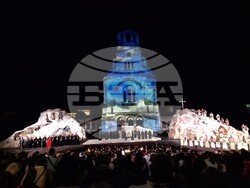 Премиера на музикалната поема „Рилският пустинник“ пред храм-паметника „Св. Александър Невски“, снимка – Даниел Димитров /БТА