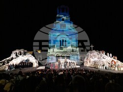 Премиера на музикалната поема „Рилският пустинник“ пред храм-паметника „Св. Александър Невски“, снимка – Даниел Димитров /БТА