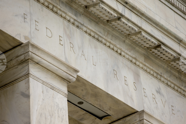 УФР очаквано намали основните лихви с четвърт процентен пункт и сигнализира за още две понижения до края на годината