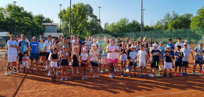 Търговище - тенис на корт за деца и любители