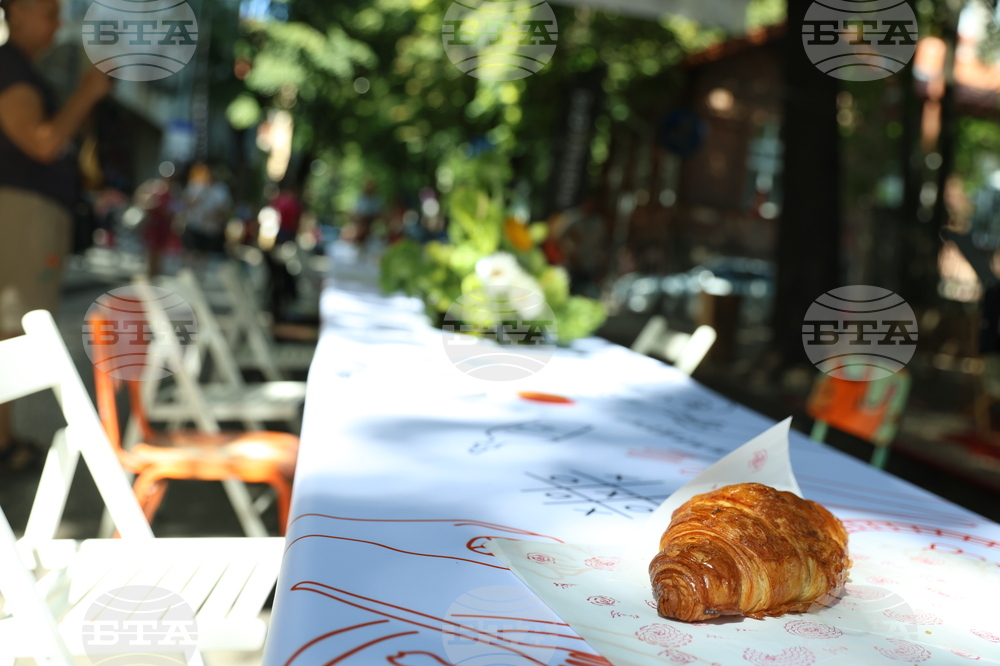 „Голямата маса - донеси храна, опознай съседа“ - инициатива