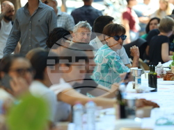 „Голямата маса - донеси храна, опознай съседа“ - инициатива