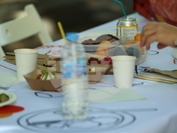 „Голямата маса - донеси храна, опознай съседа“ - инициатива