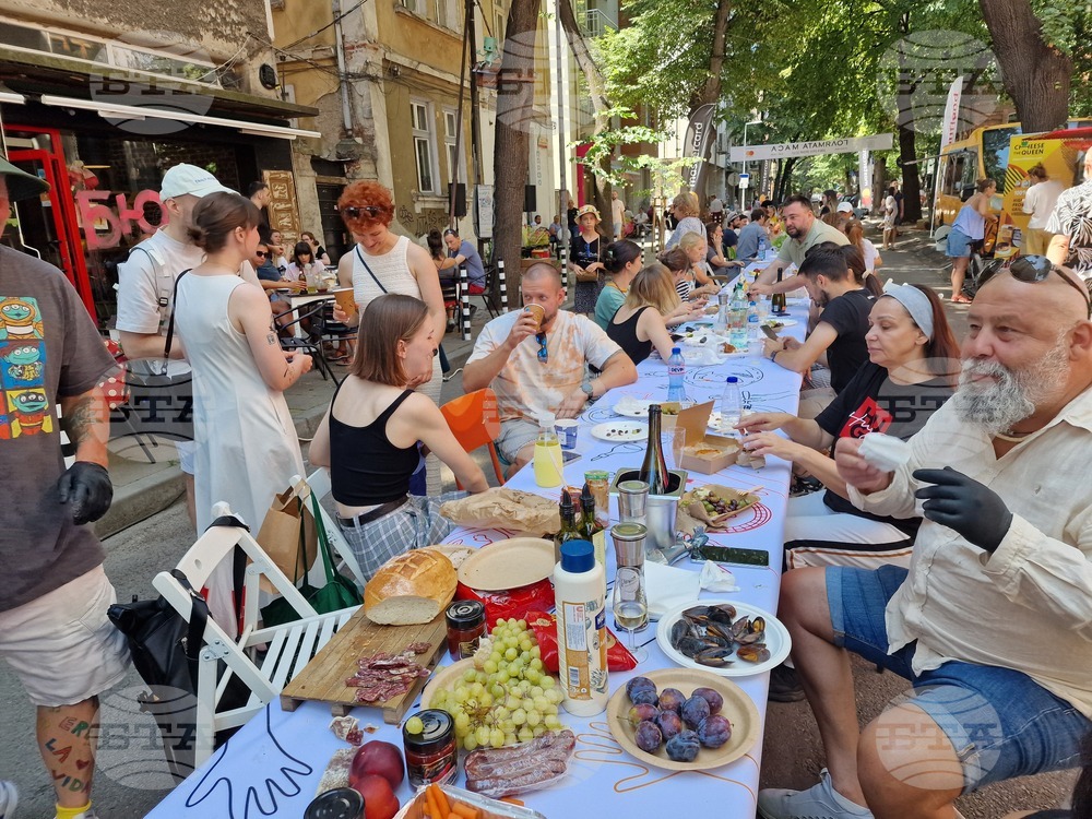 „Голямата маса - донеси храна, опознай съседа“ - инициатива
