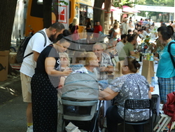 „Голямата маса - донеси храна, опознай съседа“ - инициатива