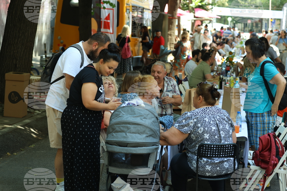 „Голямата маса - донеси храна, опознай съседа“ - инициатива