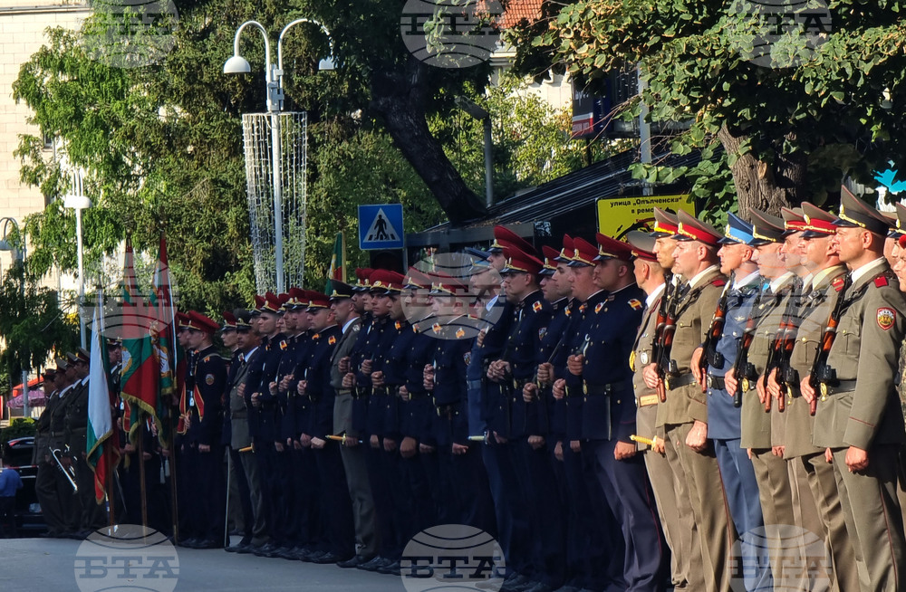 Велико Търново - Випуск 146-и на НВУ „Васил Левски“ получи първо офицерско звание