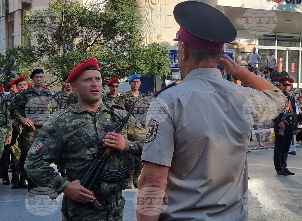 Велико Търново - Випуск 146-и на НВУ „Васил Левски“ получи първо офицерско звание