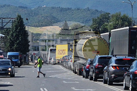 ГКПП "Кулата" - автомобили - трафик