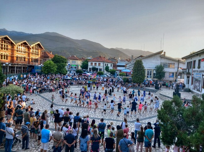 Банско изпраща юли с препълнени площади и богата фестивална и културна програма