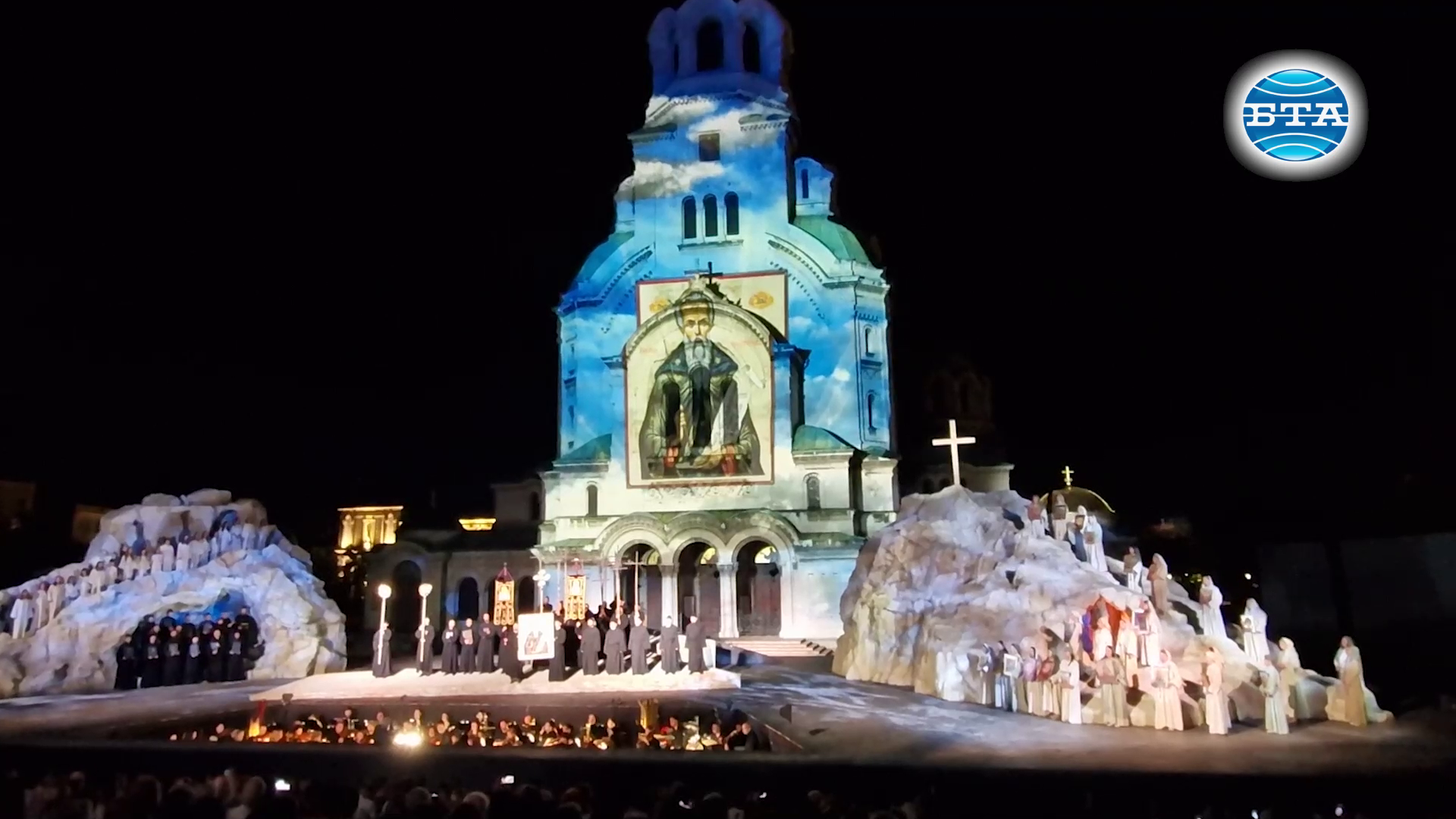 Софийската опера представя „Рилският пустинник“ в три поредни вечери пред храма „Св. Александър Невски“ Софийската опера представя „Рилският пустинник“ в три поредни вечери пред храма „Св. Александър Невски“