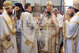 Дупница - патриарх Даниил - храм - Света литургия - стадион - освещаване