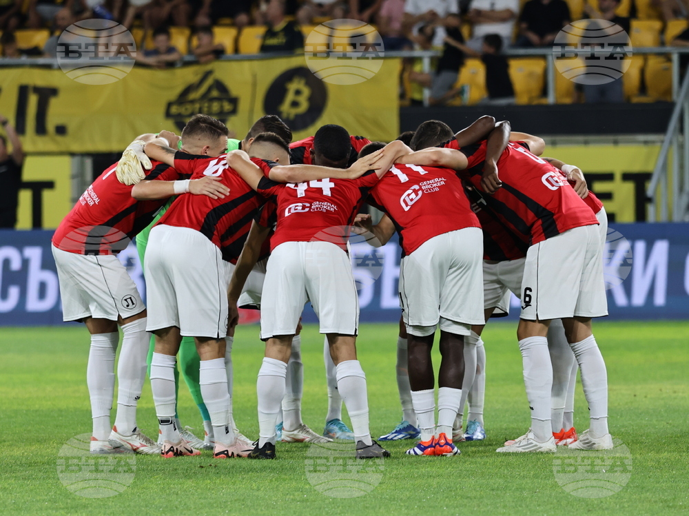 Пловдив - футбол - Ботев (Пловдив) - Локомотив (Пловдив)