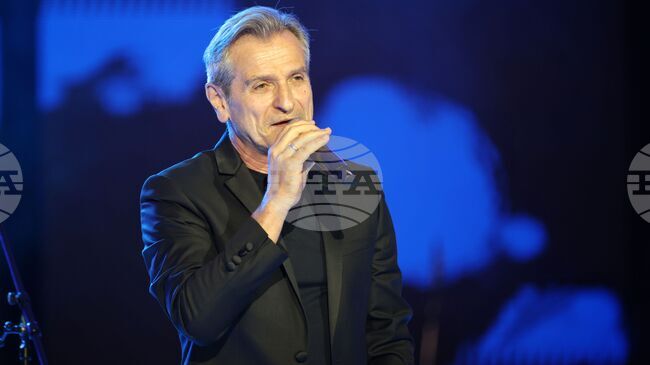 Всяка песен има своя съдба и своя изпълнител, каза за БТА композиторът Красимир Гюлмезов