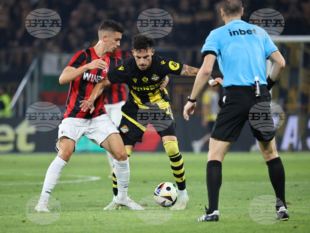 Пловдив - футбол - Ботев (Пловдив) - Локомотив (Пловдив)