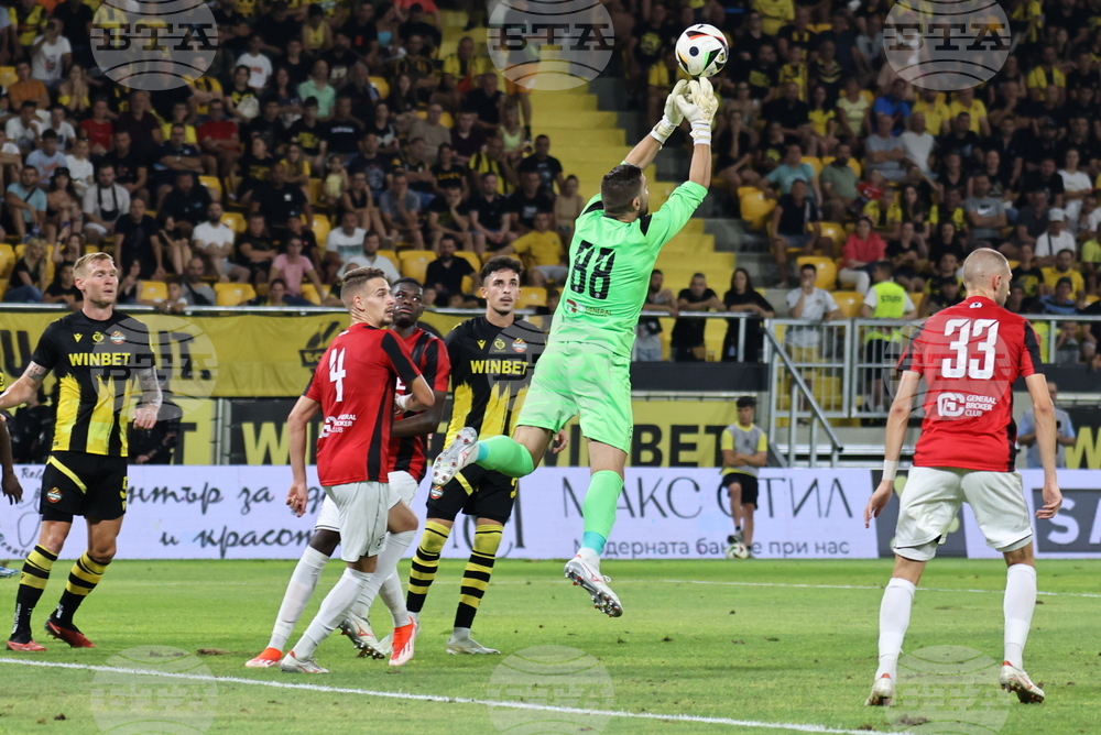 Пловдив - футбол - Ботев (Пловдив) - Локомотив (Пловдив)