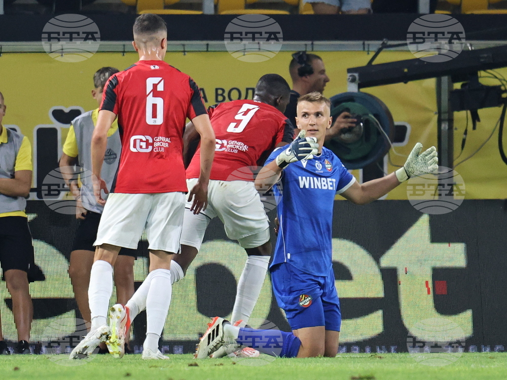 Пловдив - футбол - Ботев (Пловдив) - Локомотив (Пловдив)