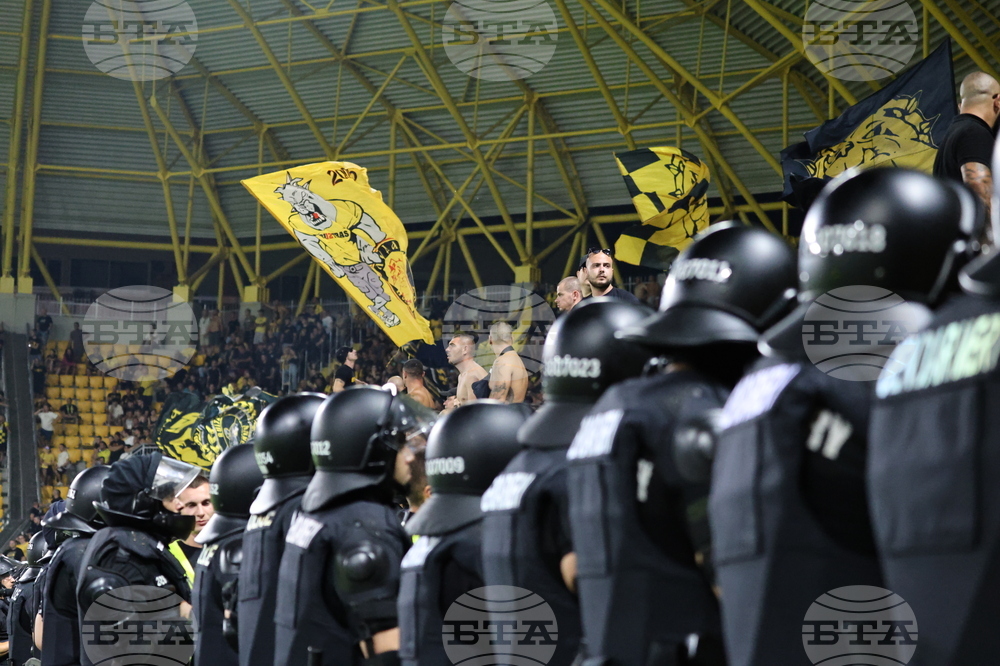 Пловдив - футбол - Ботев (Пловдив) - Локомотив (Пловдив)