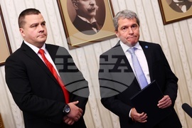 Румен Радев - "Има Такъв Народ" - мандат