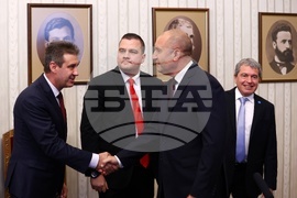 Румен Радев - "Има Такъв Народ" - мандат