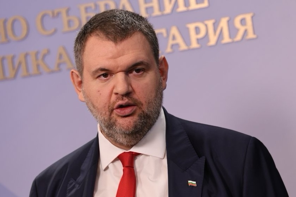 Делян Пеевски, председател на ДПС: Заявките за правителство с третия мандат са популизъм и скрита предизборна кампания. ИТН да върнат мандата, за да се върви по Конституция
