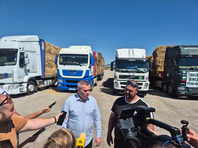 МЗХ: 19 камиона с дарена продукция ще получат пострадалите от пожари земеделски производители в Южна България