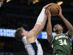 Bucks Magic Basketball