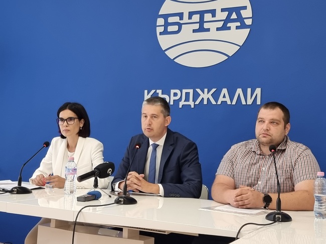 Пресконференция на партия "Възраждане" в Кърджали